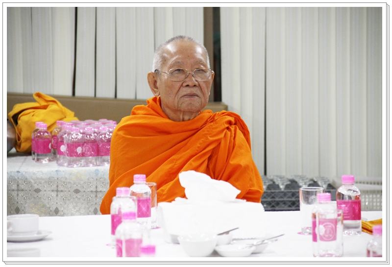 ﻿กรมบังคับคดีร่วมทำบุญตักบาตรเนื่องในวันขึ้นปีใหม่ 2560